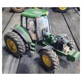 ERTL 1/16 John Deere FWA Cab Tractor w/ Duals