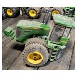 ERTL 1/16 John Deere 9530 4WD Tractor Front End