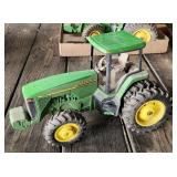 ERTL 1/16 John Deere 8410 FWA Cab Tractor Duals