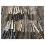 26 - Steak Knives