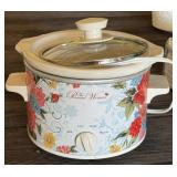 Small Pioneer Woman Crock Pot