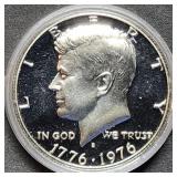 1976 Bicentennial Proof Silver Half Dollar in Caps
