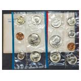 1980 US Double Mint Set in Envelope, With SBAs