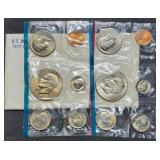 1977 US Double Mint Set in Envelope, With Ikes