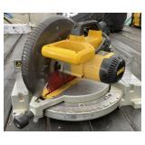 DeWalt Compound Miter Saw