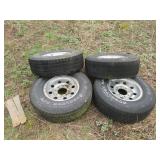 4 Tires w/ Aluminum Rims