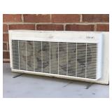 Marvin Twin Window Fan w/Built in Feet NICE!