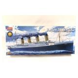 Academy RMS Titanic Model Kit