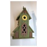 Wooden BIRDHOUSE Very Nice!