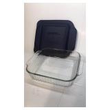 PYREX 222 Casserole Dish w/ Lid