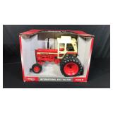 International 856 Tractor  1/16