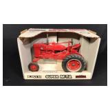 McCormick Farmall Super M-TA 1/16