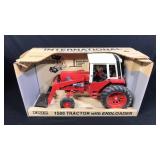 1568 IH Tractor and Endloader   1/16