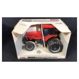 Case IH Magnum Mechanical Front Drive Tractor 1/16