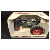 McCormick Deering Farmall  1/16