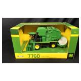 John Deere 7760 Cotton Picker  1/64