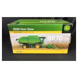 John Deere 9670 Combine  1/64