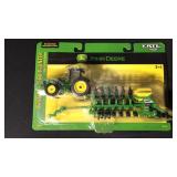 John Deere 8230 Tractor with 1790 Planter  1/64