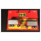 H&S Forage Wagons  1/64