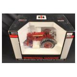 IH Farmall 350 Gas Tractor  1/16