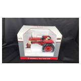Farmall 504 Tractor 1/16