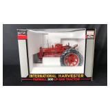 IH Farmall 300 LP Gas Tractor 1/16