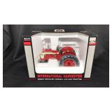 International Harvester 340 Gas Tractor  1/16