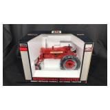 International Harvester 450 Diesel Tractor 1/16
