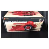 Farmall 560 with 2-MH Corn Picker 1/16