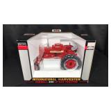International Harvester Farmall 450 LP Gas