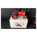 Farmall 656 Tractor 1/16
