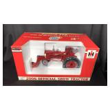 Farmall 350 Tractor 1/16