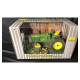John Deere 4020 & Accessories 1/16