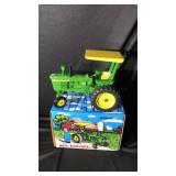 John Deere 4010 Diesel Tractor 1/16