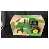 John Deere 4955 MFWD Tractor 1/16