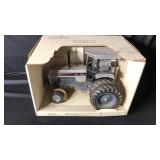White -New Idea Farm 195 Workhorse 1/16
