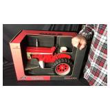 Farmall 806 1/8