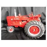Pete Feret Custom Farmall Super M, 1/16