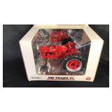 Farmall M Tractor 1/16