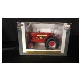 IH W450 Diesel Tractor 1/16