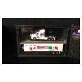 World's Best Kenworth Semi-Truck 1/64