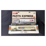 ERTL Mobil Mack Tanker and Case IH 1/64th