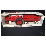Farmall H Tractor and wagon set, 1/16th