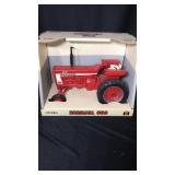 Ertl, Farmall 806, 1/16th