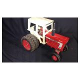 Turbo International 1466 Farmall 1/16th