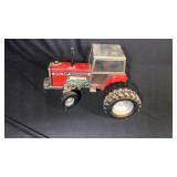 MF 2805 Massey Ferguson, 1/16th
