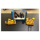 (2) Caterpillar 1/64 & Backhoe 1/16