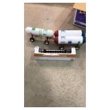 (2) 1/16 anhydrous toys and 1/32 header Cart