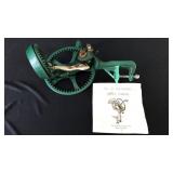 No. 78 Reading Apple Parer No. 78 Reading Apple Parer