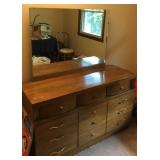 7 Drawer Dresser wth Mirror